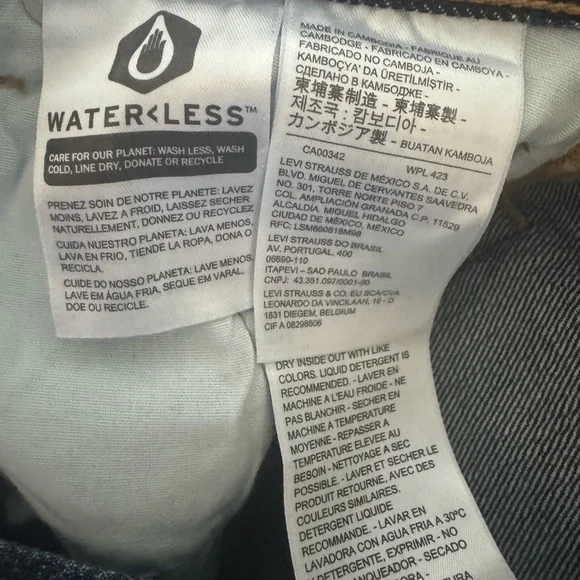 Levi's Women's High Rise Jeans - Dark Blue - Picture 10 of 12